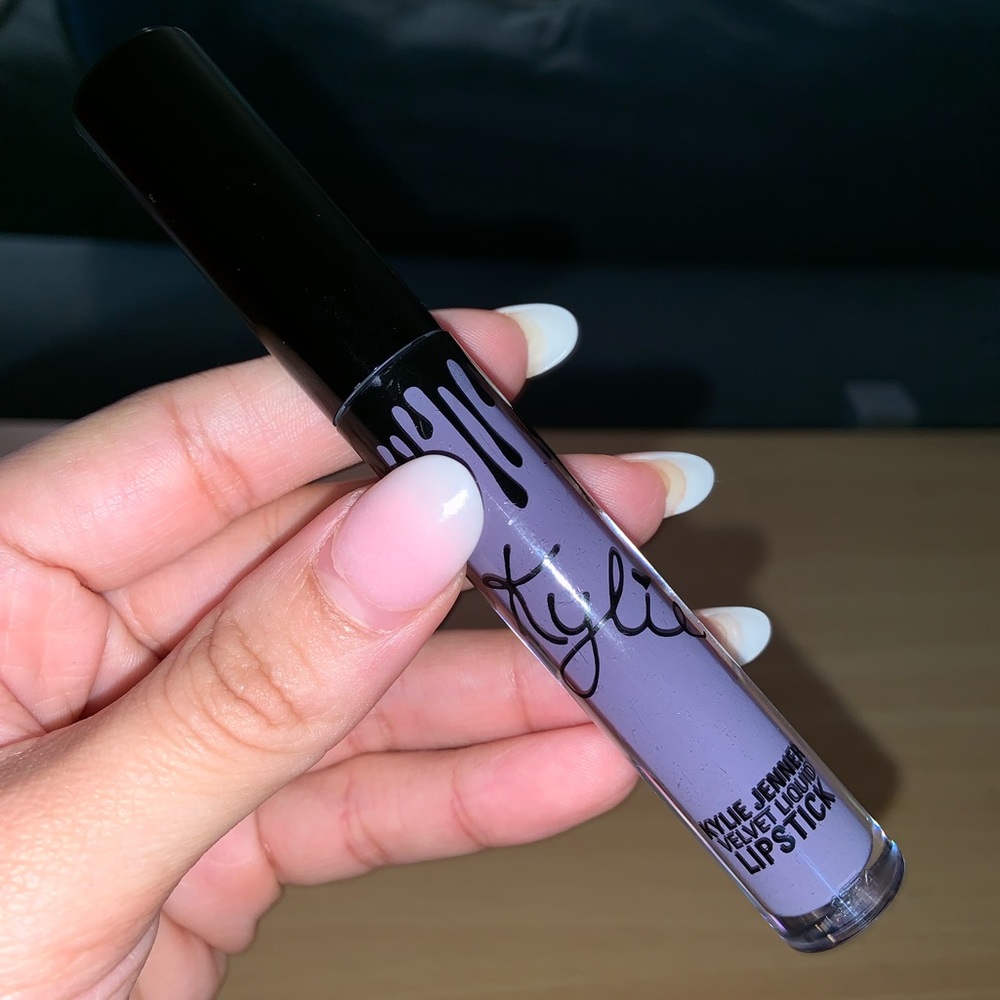 Kylie Grape Soda Velvet Lip Kit